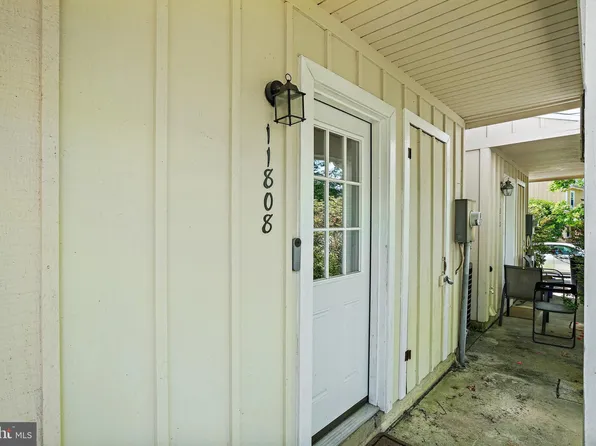 11808 Roan Ln, Gaithersburg, MD 20878