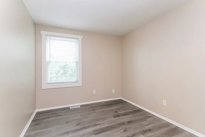 2226 Bernie Dr — Photo 9