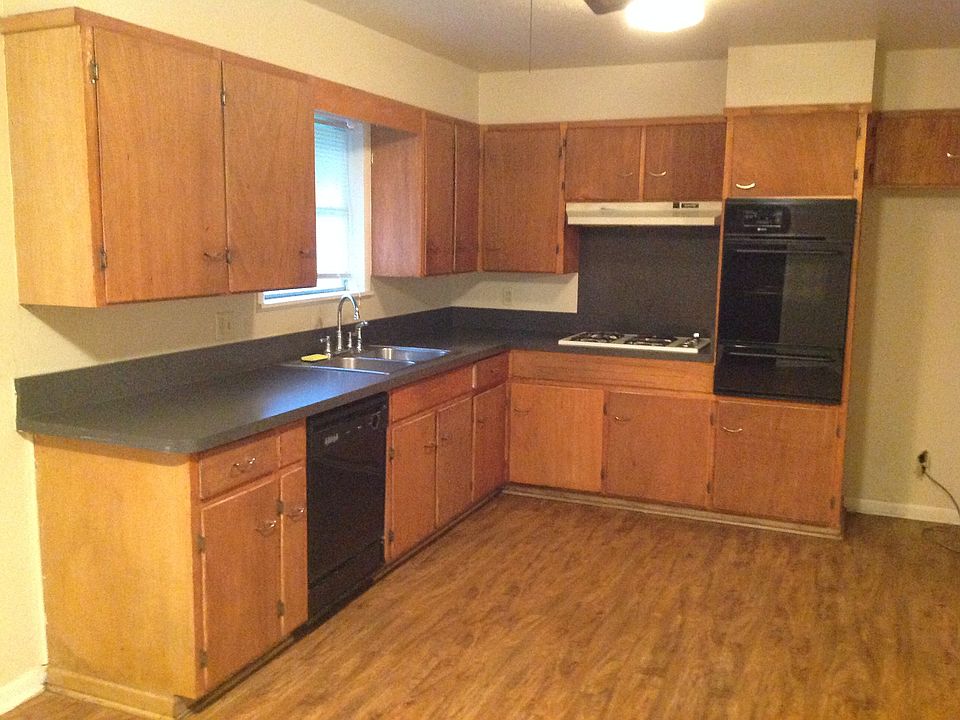 2nd image of 1923 W Tarleton St