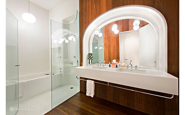 Rented by Douglas Elliman | media 17