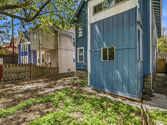 3rd image of 725 Linwood Ave #1
