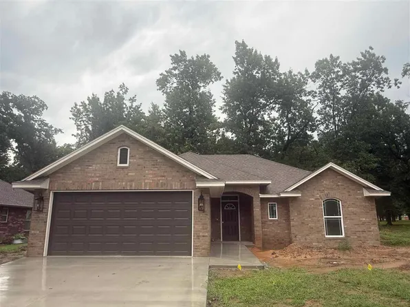605 E Oak Tree Ave, Perkins, OK 74059