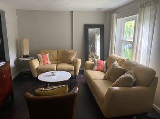1611 Barnstead Dr, Reston, VA 20194