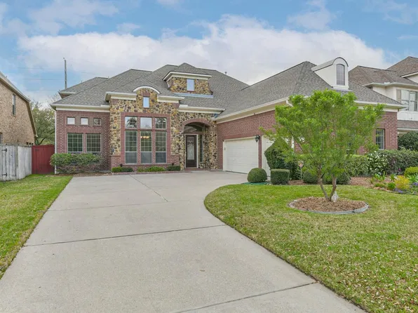 18743 Duke Lake Dr, Spring, TX 77388
