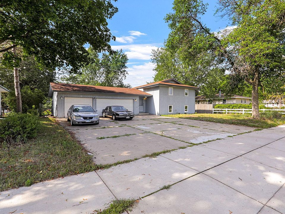 1st image of 5017 Brookdale Dr N