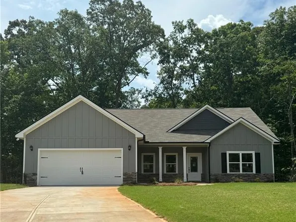 348 Tara Ct, Mansfield, GA 30055