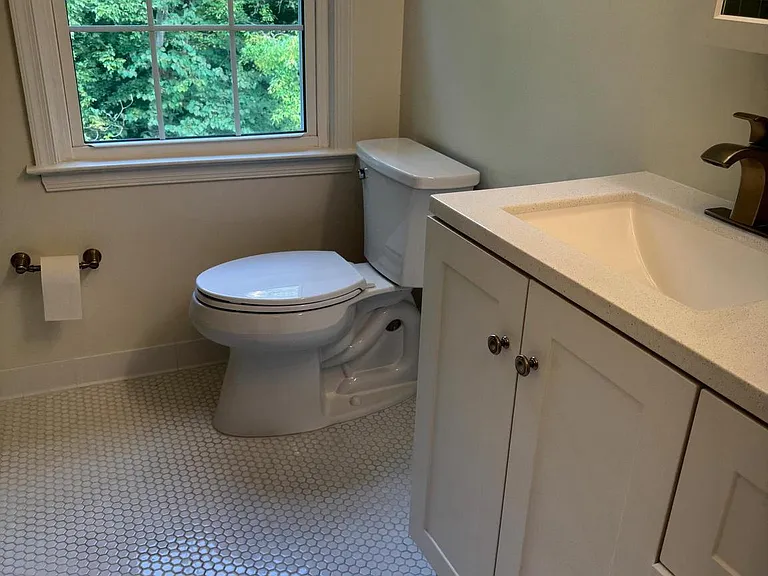 5230 Lonsdale Dr — Photo 19