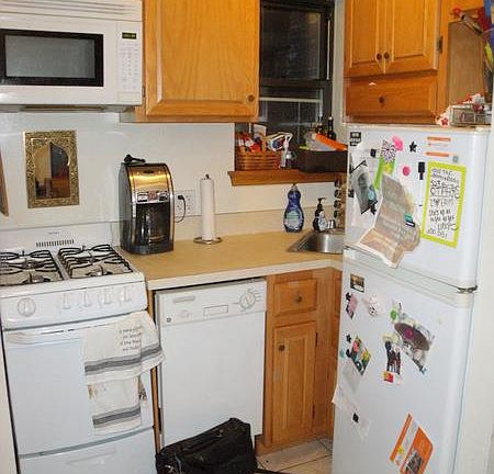 2nd image of 118 W 83rd St APT 3A