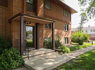 1900 50th St APT 10, Des Moines, IA 50310