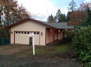 519 S 70th St, Springfield, OR 97478