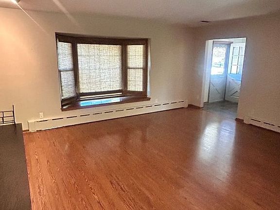 3rd image of 2850 N 124th St