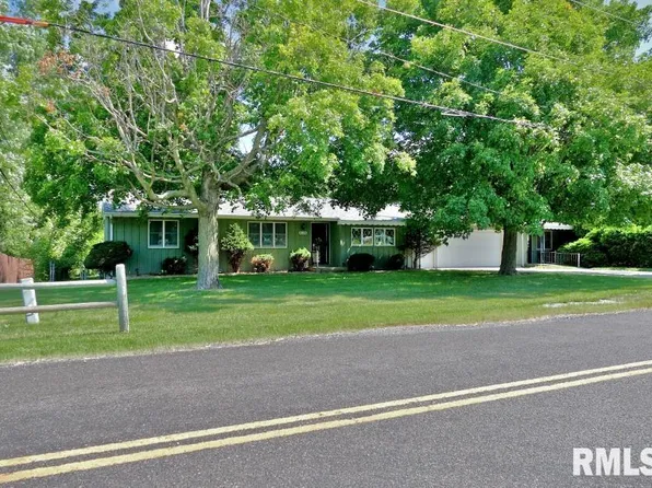 6029 Pfeiffer Rd, Peoria, IL 61607