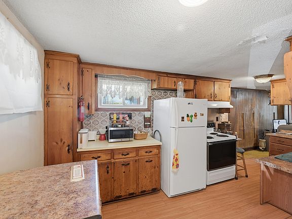 4th image of 1144 Evans Rd