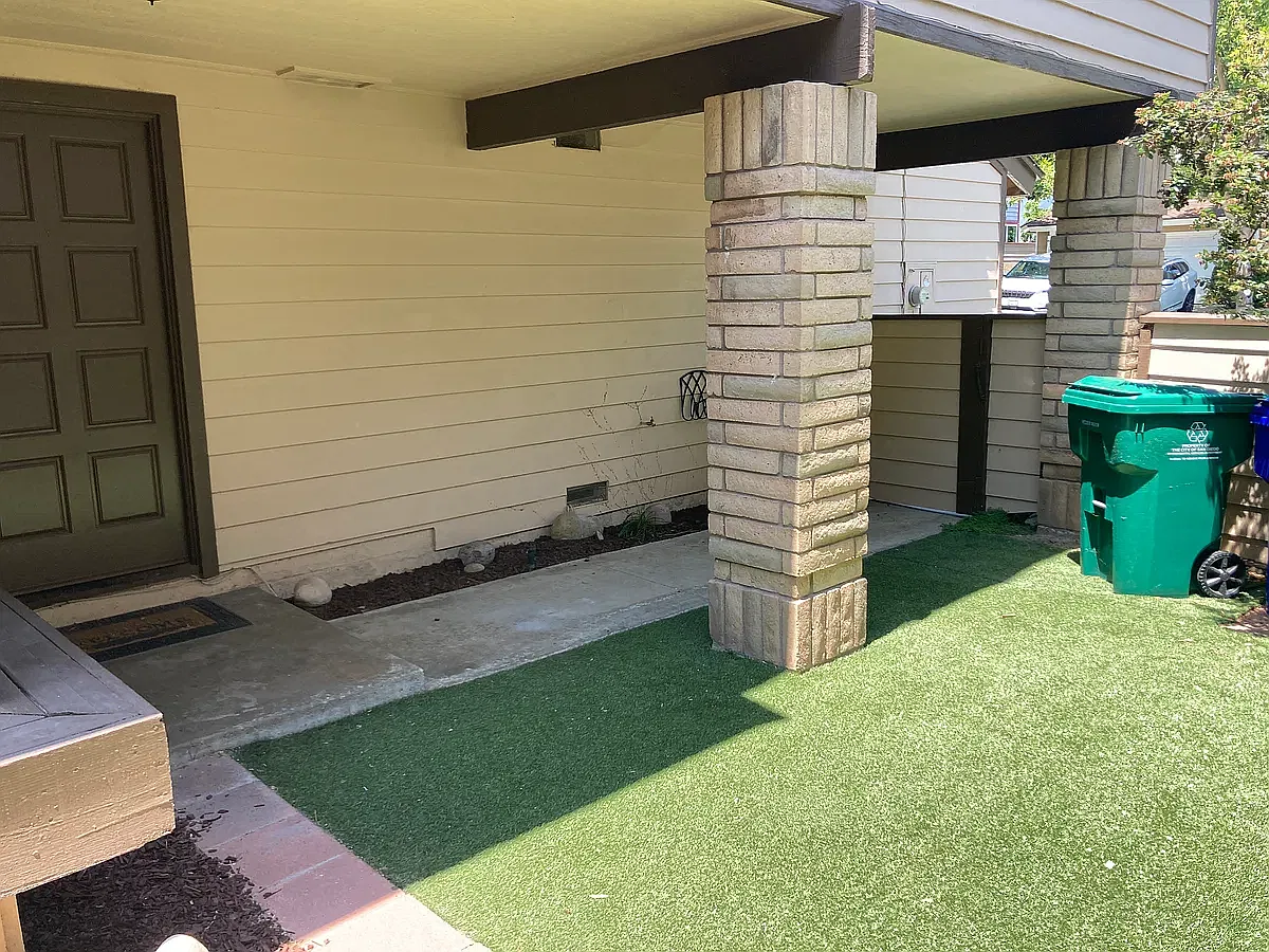 4 bed, 2.5 bath, 2600 sqft, $4,500 — Photo 3