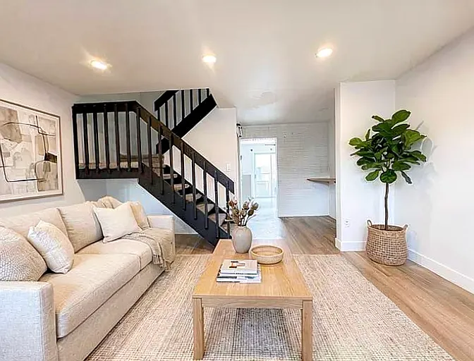 2 bed, 1100 sqft, $2,300 — Photo 3