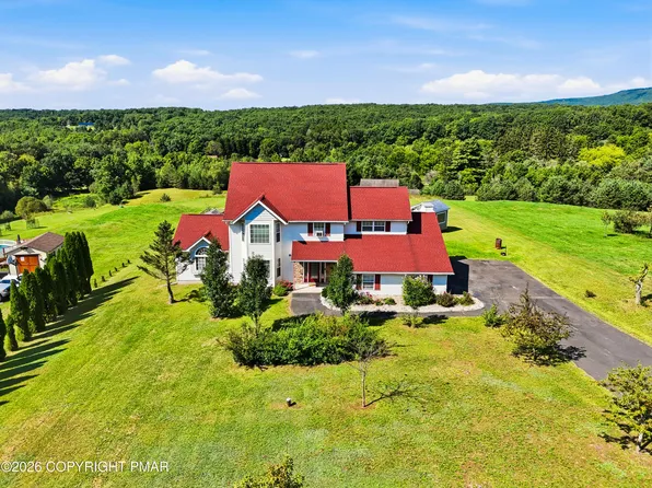 214 Terrace Dr, Saylorsburg, PA 18353