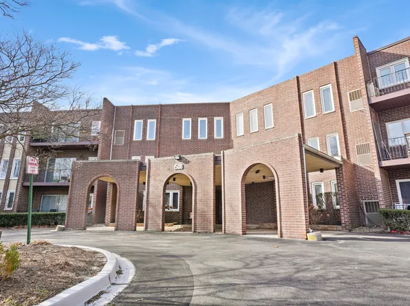 1500 Sandstone Dr APT 314, Wheeling, IL 60090