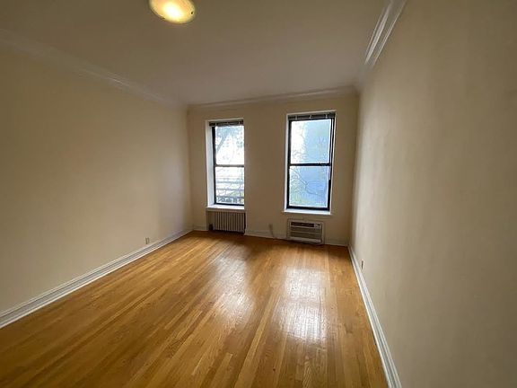 3rd image of 148 W 68th St #4AA