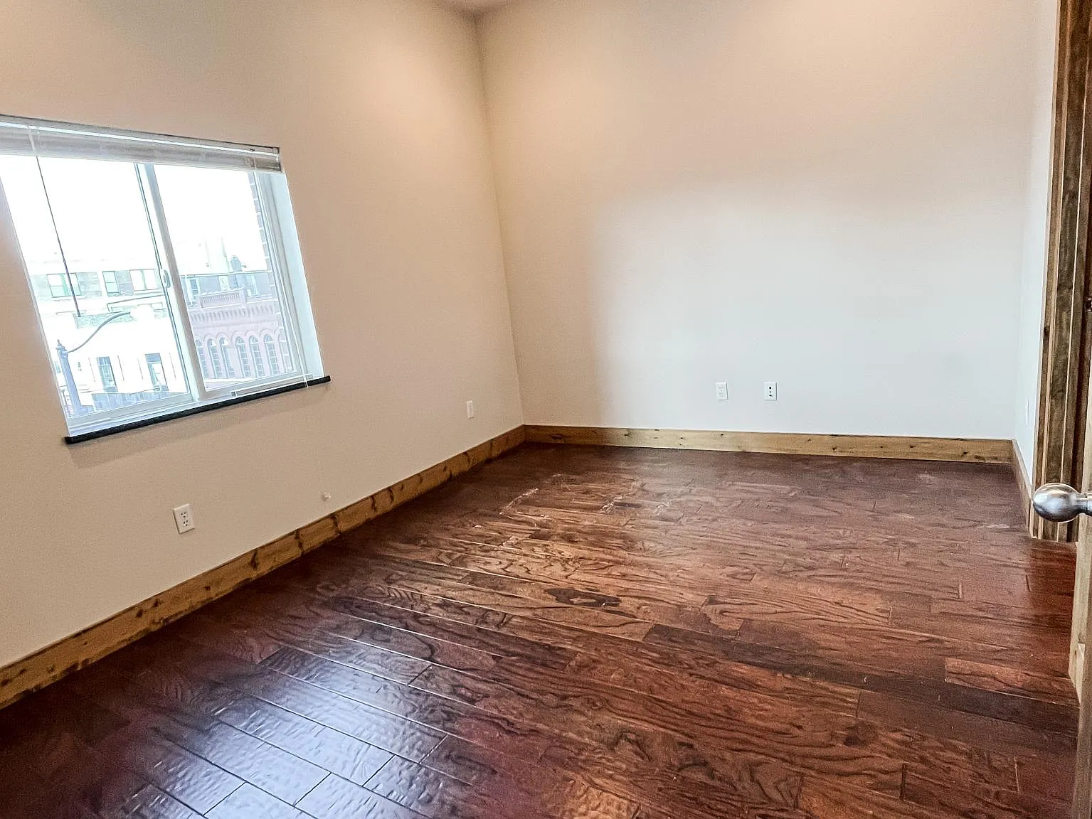 1 bed, 938 sqft, $950 — Photo 2