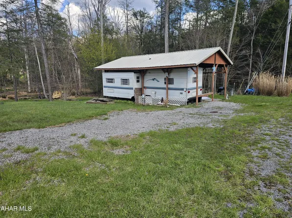 113 Mistletoe Rd, Flinton, PA 16640