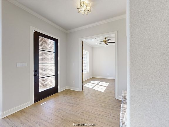 4th image of 7483 Garrison Creek Dr
