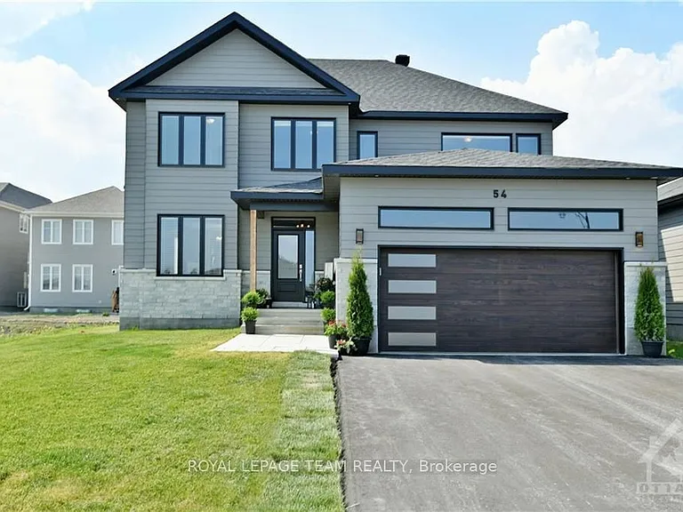 54 Reynard Cres — Photo 1
