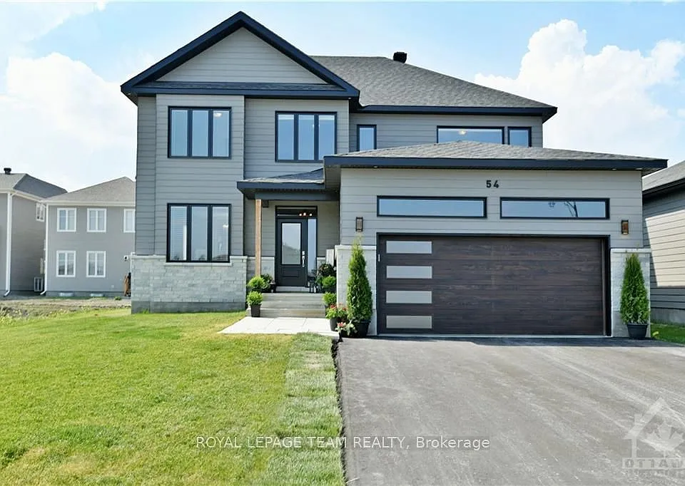 54 Reynard Cres