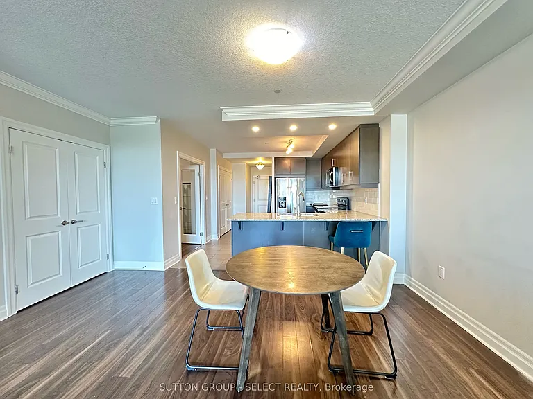 260 Villagewalk Blvd #314 — Photo 9