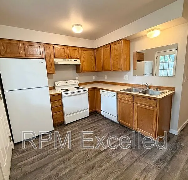 630 M St NE #2 — Photo 7