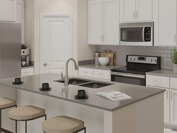 4th image of 9368 Revere Ave