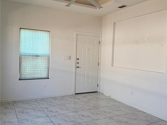 3rd image of 1405 S Yankton St #3