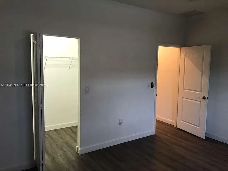 21018 NE 8th Ave #21018 — Photo 46