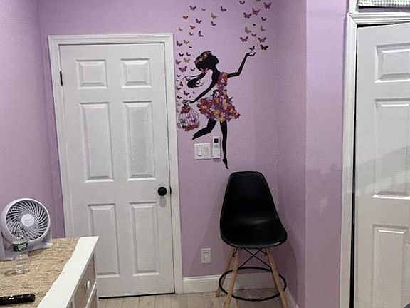 5th image of 5107 Avenue H Floor 1