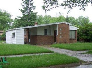 15320 Leslie St, Oak Park, MI 48237