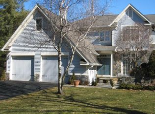 54 Cobblefield Rd, White Plains, NY 10605