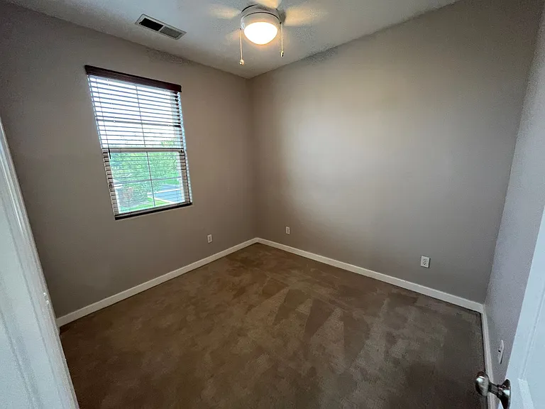 3211 N Memory St — Photo 12