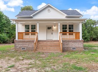 633 Sanders St, Hope Mills, NC 28348