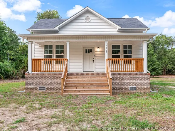 633 Sanders St, Hope Mills, NC 28348