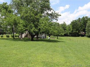 1808 S Aurora St, Eldon, MO 65026