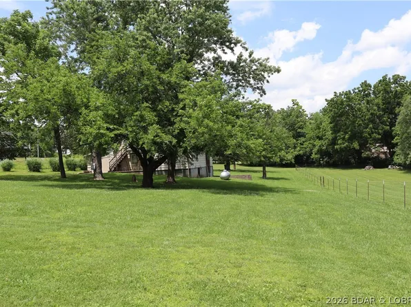 1808 S Aurora St, Eldon, MO 65026