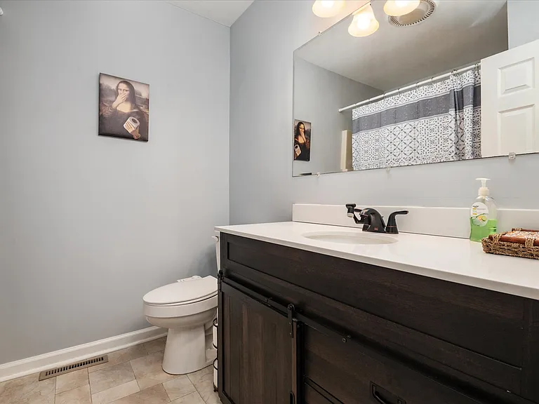 8953 Treesdale Dr — Photo 26