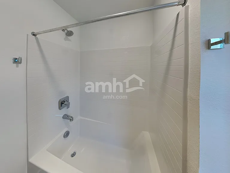 11140 Magallanes St — Photo 16