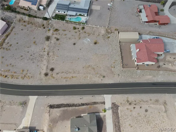 4061 Mercer Rd, Bullhead City, AZ 86429