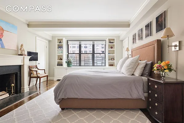 Sold by Compass | media 23