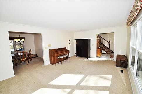 4th image of 3197 Canterbury Cir