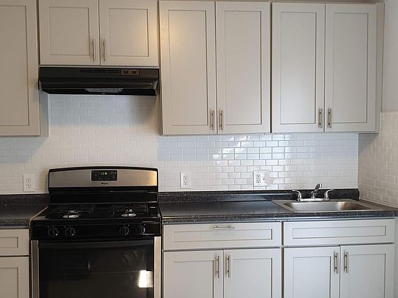 2nd image of 4722 Longshore Ave #1