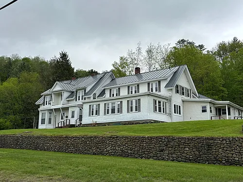 113 Lyme Rd Photo 1