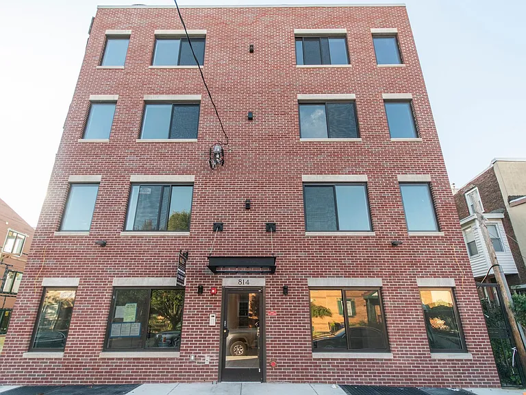 812 N Uber St — Photo 13