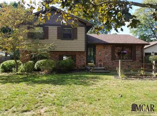 8059 McLain Ave, Lambertville, MI 48144