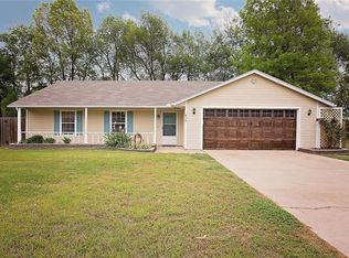 819 N 12th Ter, Rogers, AR 72756
